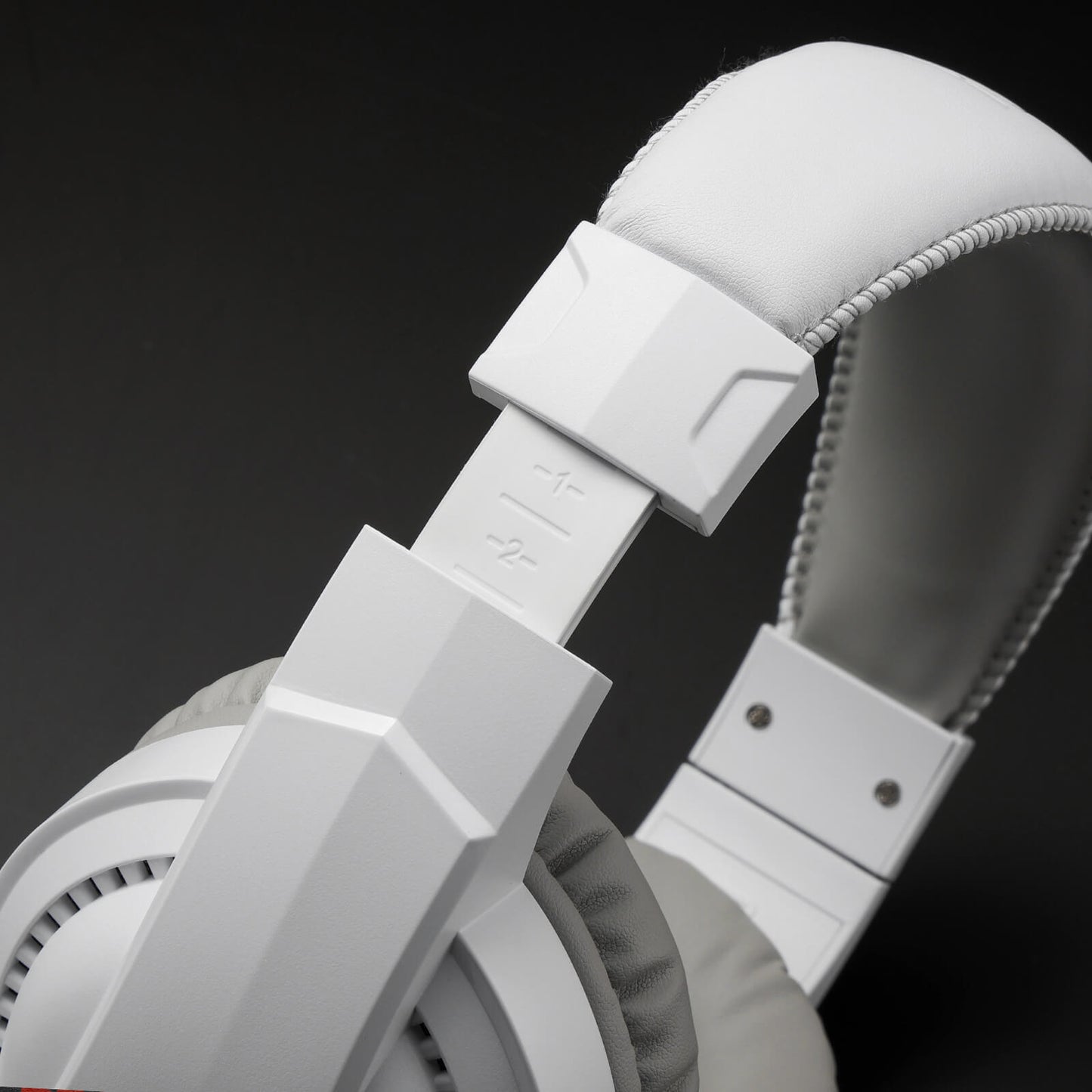 (Open-box) CRONUS H211